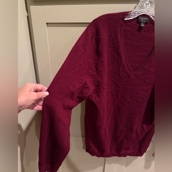 EUC Charter Club by Macy's V-Neck Burgundy Cashmere Sweater SZ XL - Picture 9 of 11